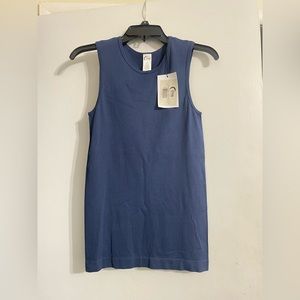 Zyia Active Navy Parallel Tank, size M, NWT